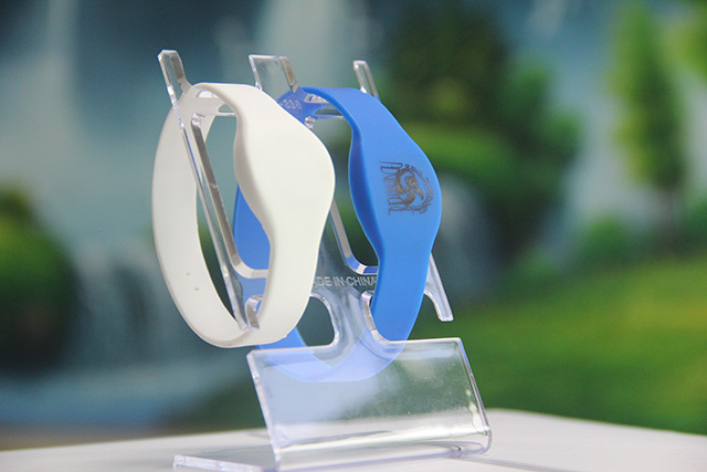 id硅胶腕带保；；；；ぬ滓妆湫危，，，，，你找到它不回弹的缘故原由了吗？？？？？？？