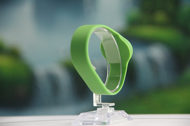 ic硅胶腕带保鲜盖清静环保，，，，，拒绝铺张使用保鲜膜