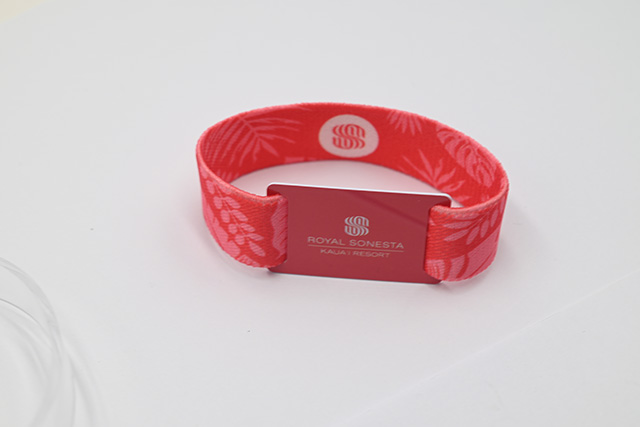 智能IC卡与智能ID卡有什么区别？？？