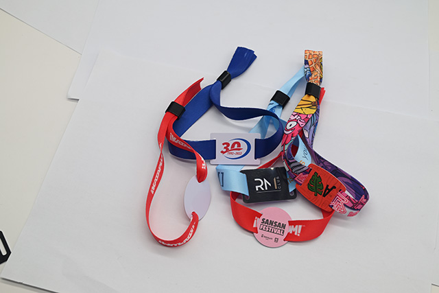 磁条腕带－彩色磁条腕带－88858cc永利智能腕带磁条腕带直销厂家